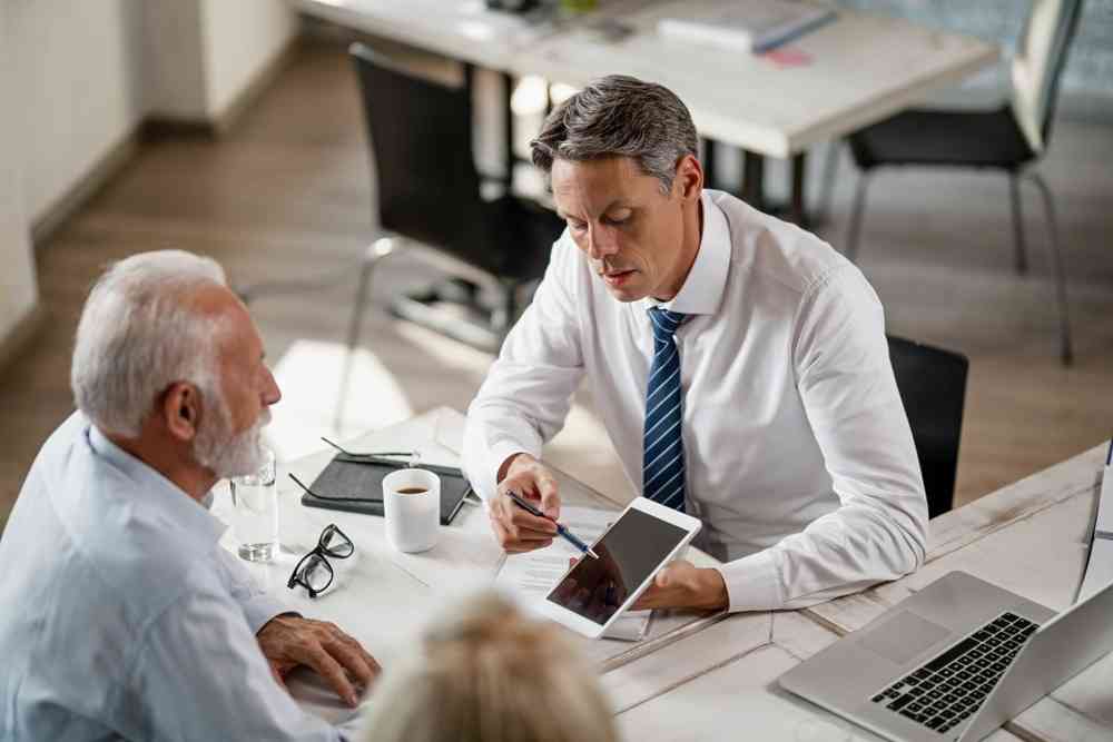 File a Complaint Against an Investment Company in Arizona 24/7