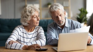 How to Tell if Your Parents are at Risk of Elder Investment Fraud