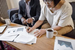 An investment fraud lawyer investigates a PFS Investments - Primerica Financial Services financial misconduct claim with their client.